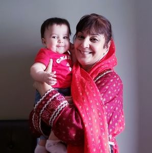 Meet your Posher, Farida